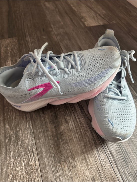 Brooks Shoes - Brooks Women's Light Blue & Pink Running Shoes